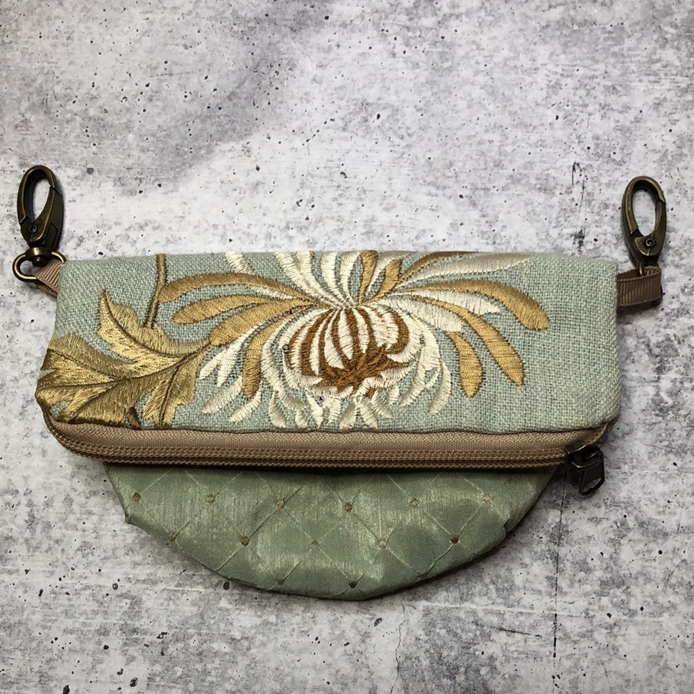 NEW HAND CRAFTED Kathleen Lewis Designs folding waist bag attaches to belt loops